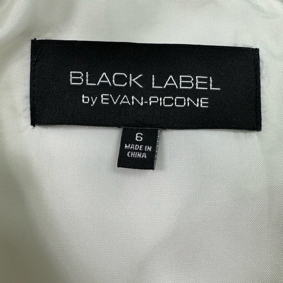 Spring Dress - Picture 3 of 3